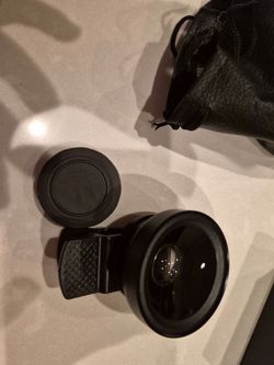 Clip-On Phone Camera Lens with Carrying Pouch