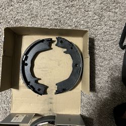 NEW BRAKE SHOES- KIA SEDONA And Hyundai Entourage 