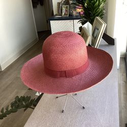 Beautiful straw hat made in Italy