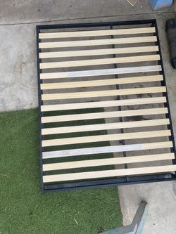 Bed Frame With Wood L 6’7 W 5’1 H 0’7