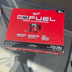 Milwaukee M18 Cordless 1” Rotary Hammer 