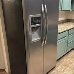 Frigidaire Refrigerator $400 OBO