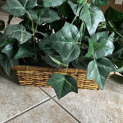 Set Of 2 Rectangular Wicker Baskets With Ivy