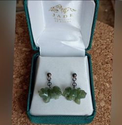 *NEW* Alaska Mint Genuine Jade Bear Earrings
