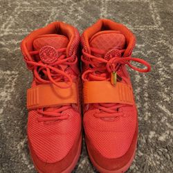 Size 10 Nike Air Yeezy 2 Red Octobers-used