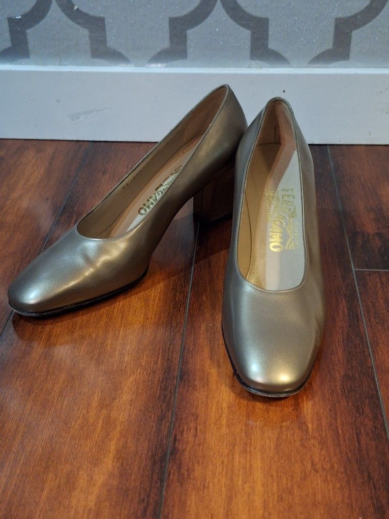 Salvatore FERRAGAMO Classic Heels Pumps 8.5 B VTG Bronze