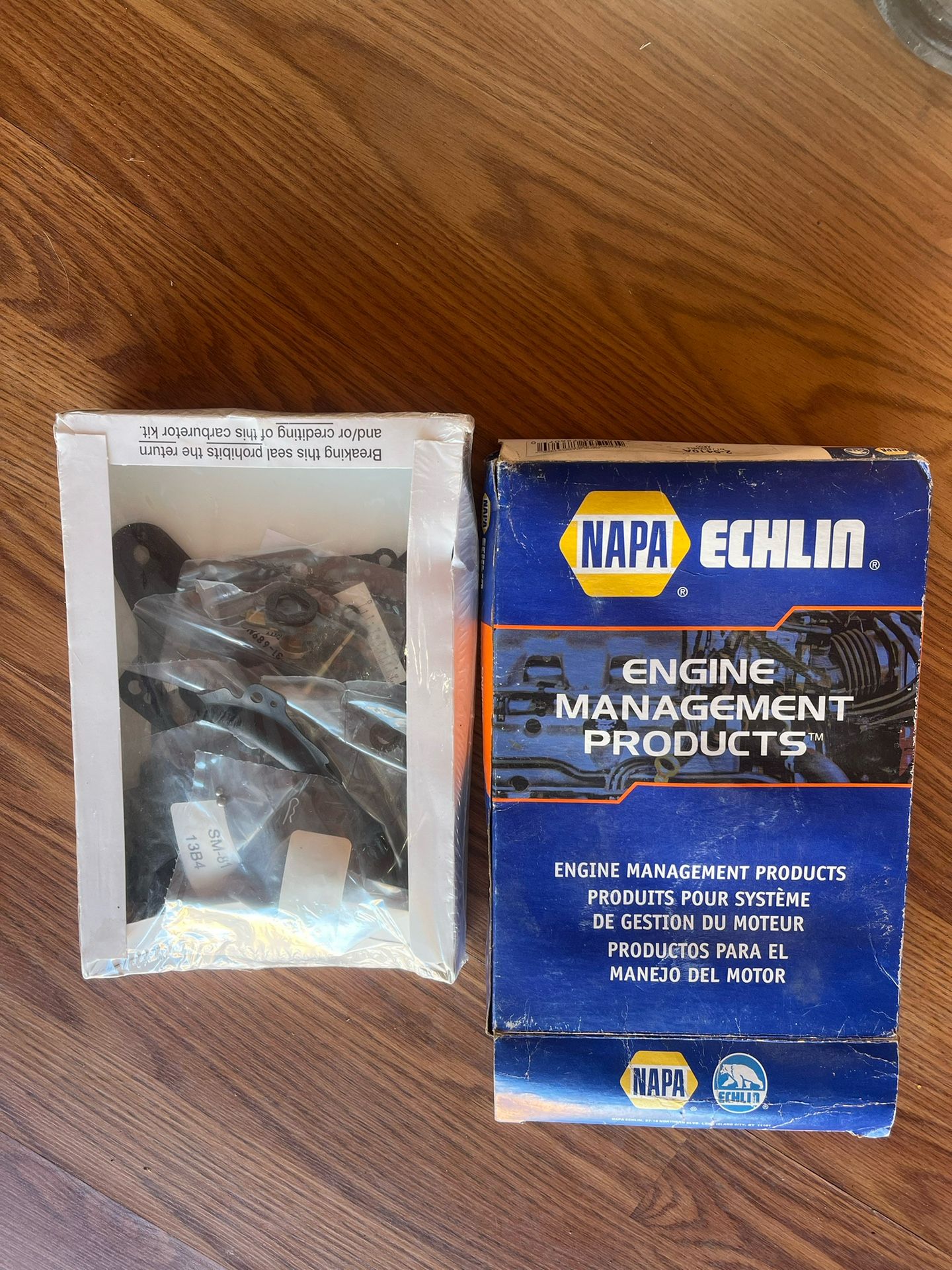 NAPA CARBURETOR KIT (FORD)
