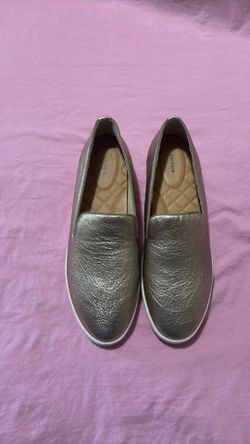 BIRDIES SIZE 91/2  GOLD LEATHER  SHOES