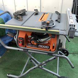 RIDGID 10 in. Pro Jobsite Table Saw with Stand