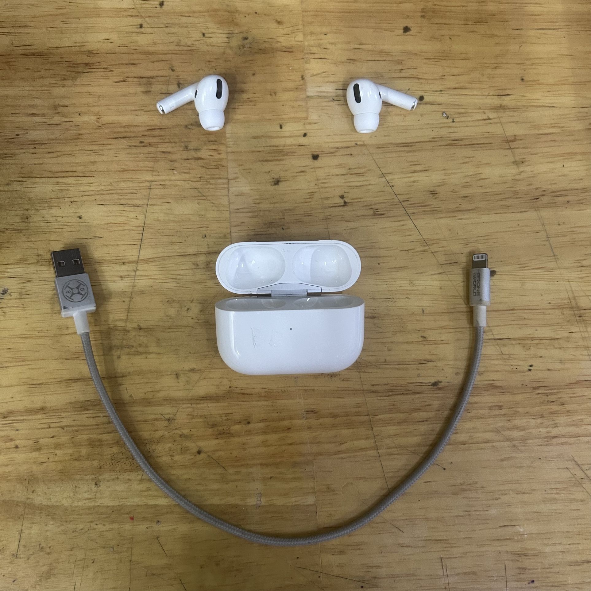 Apple AirPods 3 + Anker Magnetic Power Banks