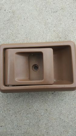 Front driver Inner Door Handle for a Toyota Tacoma 95-00