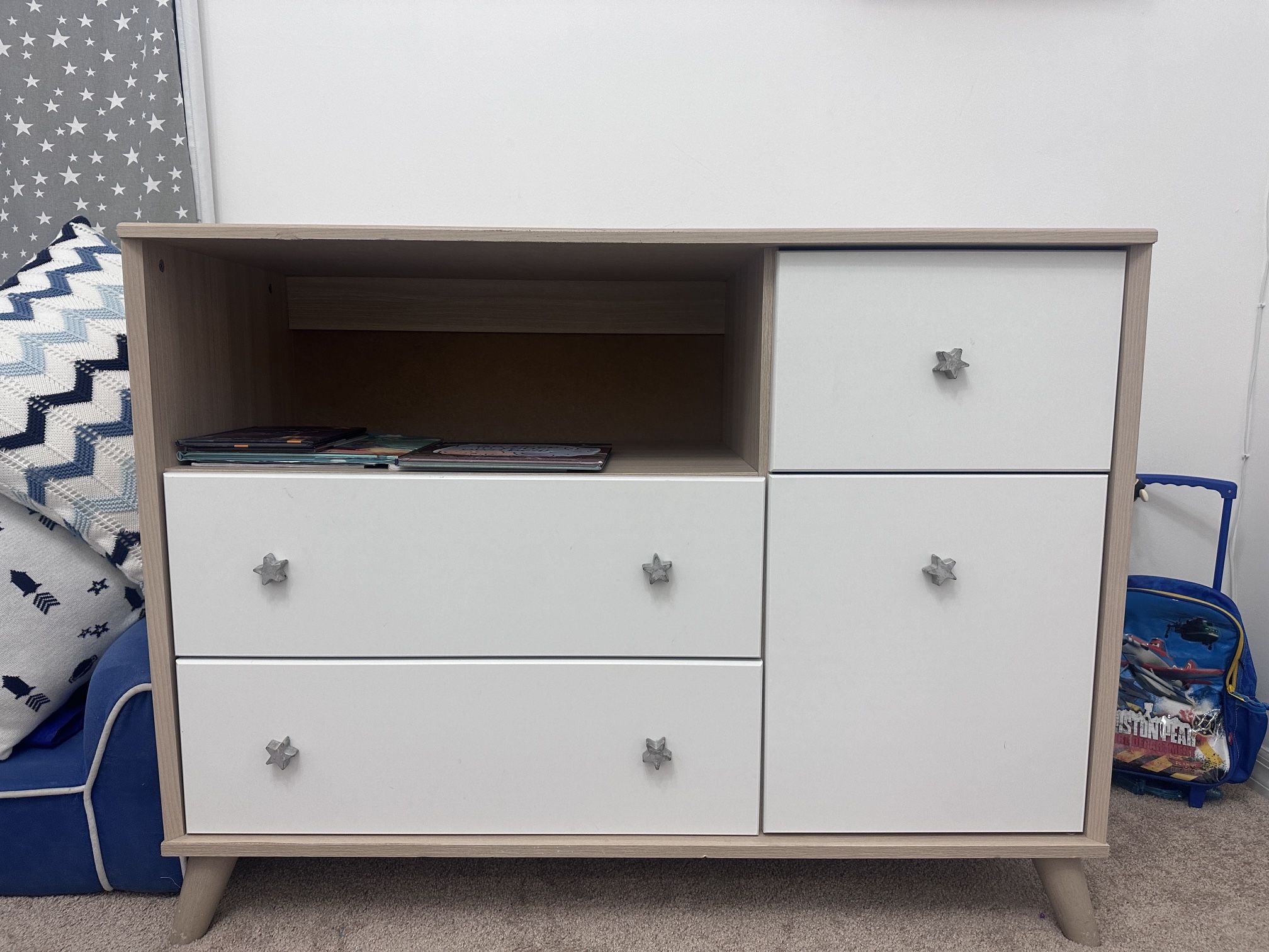 South Shore Yodi Changing Table with Drawers