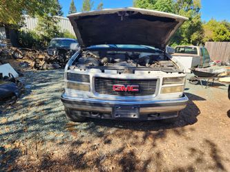 Parting out parts 1996 chevy tahoe gmc yukon 4x4