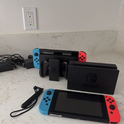 Nintendo Switch    (2 Available)