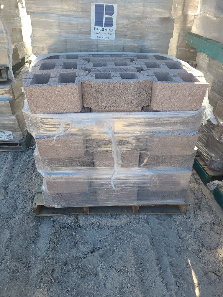6X16×12 RETAINING BLOCK TAN $260 PER PALLET ( 54 BLOCKS PER PALLET)