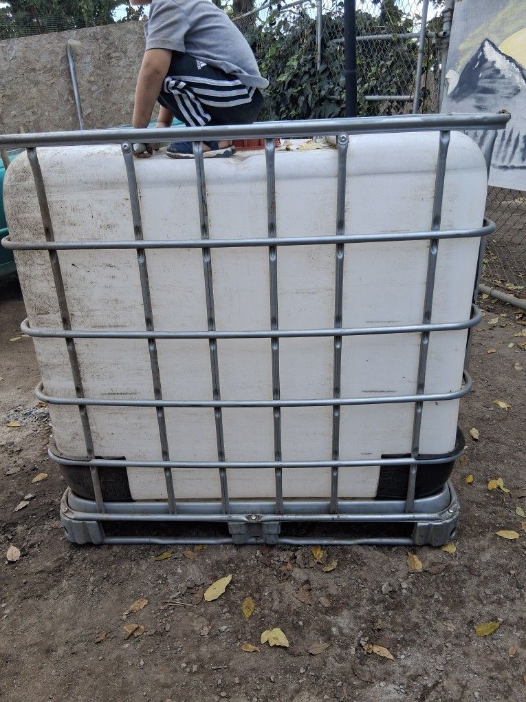 Container