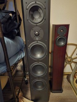 SVS Prime Pinnacle Tower speakers