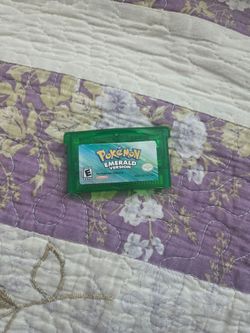 Pokemon Emerald Game Boy Advance GBA (Authentic/Old Battery)