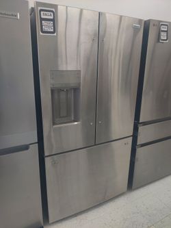 New Frigidaire
36 in. 23 cu. ft. Counter Depth French Door Refrigerator in Stainless Steel