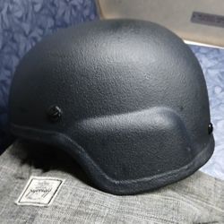 Mich 2000 Balistics Helmet (OFFICIAL TACTICAL EQUIP)