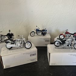 Motorcycles Harley , New Condition ,. 