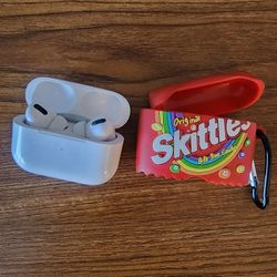 earpods Pro no charger good condition