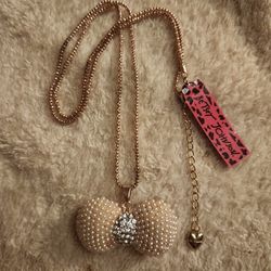 BETSY JOHNSON Golden Pearl and Crystal Bow Necklace