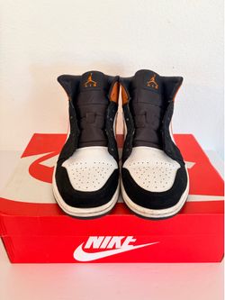 Shattered backboard Jordan 1