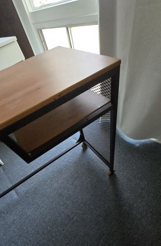 Small Computer Table