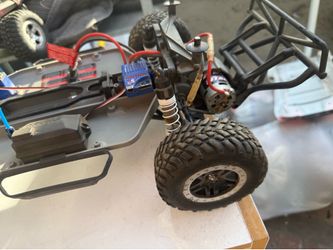 Traxxas slash 2wd 1/10