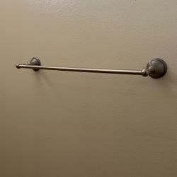 Grohe Brushed Nickel Towel Rack And Toilet Paper Holder