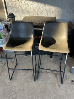 Triston Bar And Counter Stool By Steelside 