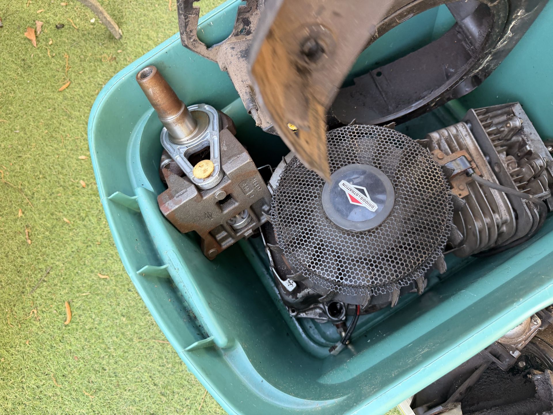 21hp Briggs and Stratton