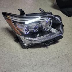 
Headlight Fits 2014-2019 Lexus GX460