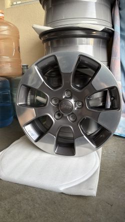 5 Original Jeep Rims 18”