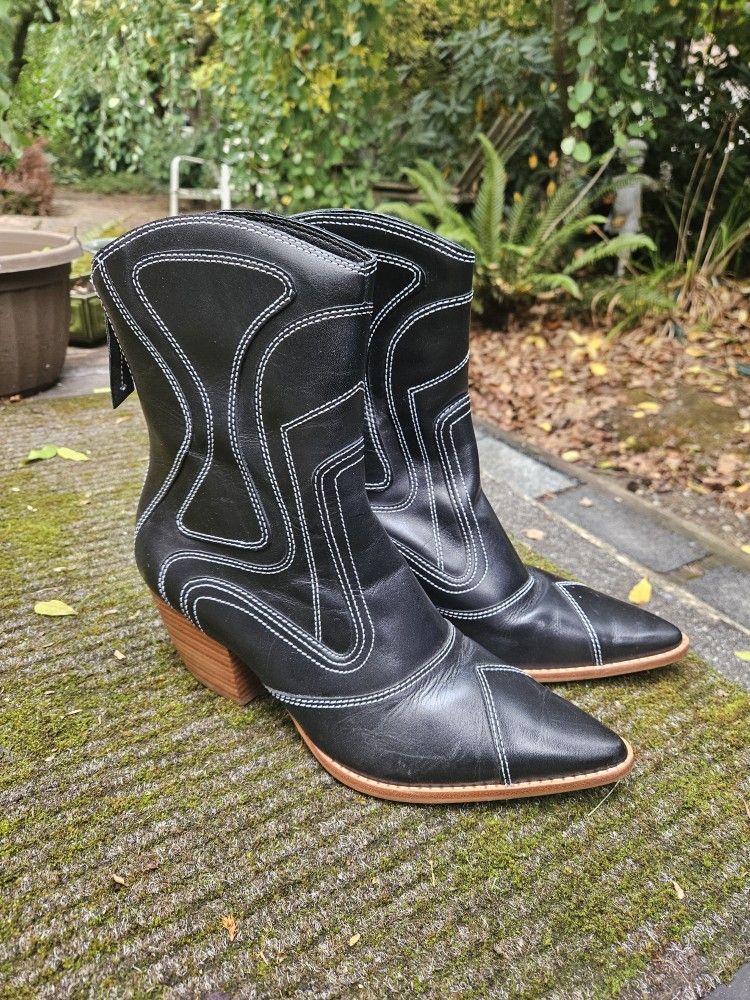 Black Matisse Cowboy Boot Size 10W