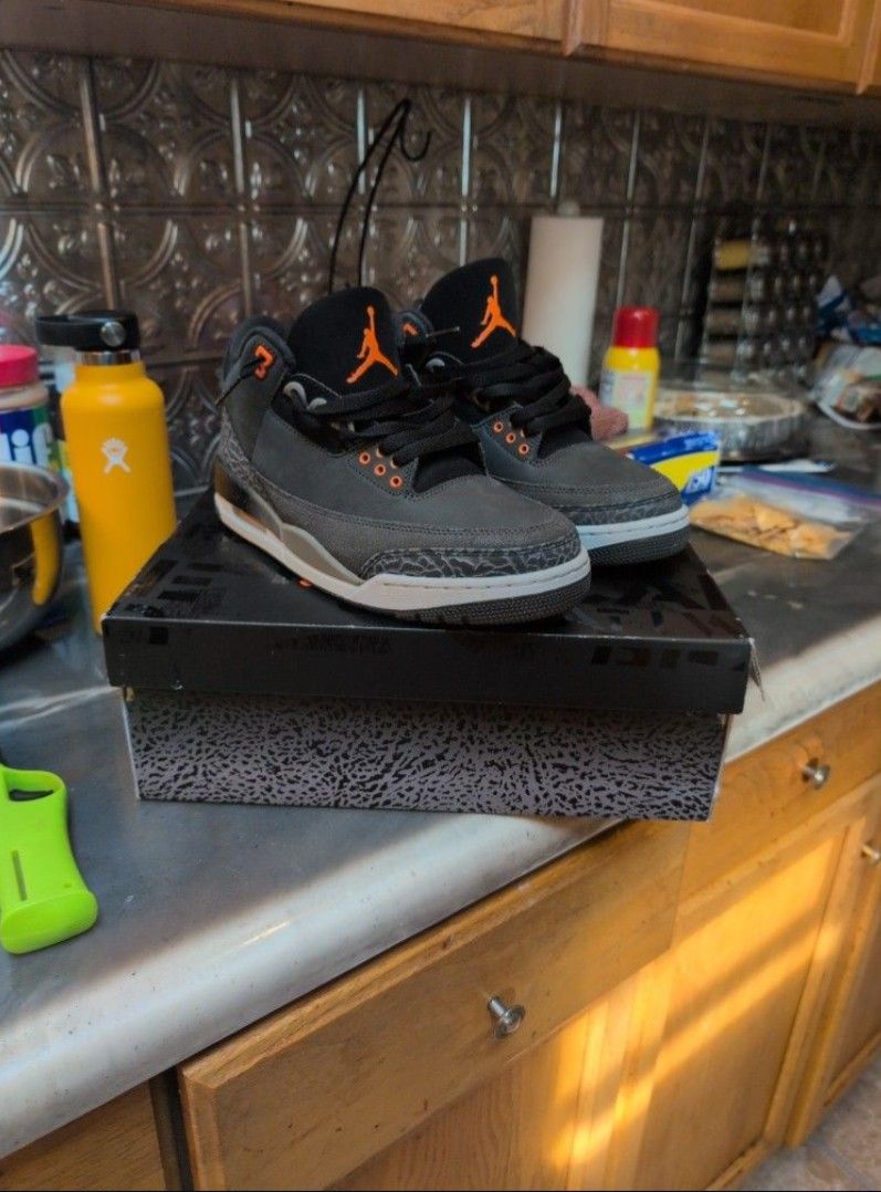 Jordan 3 Retro Fear 2023 (Firm)