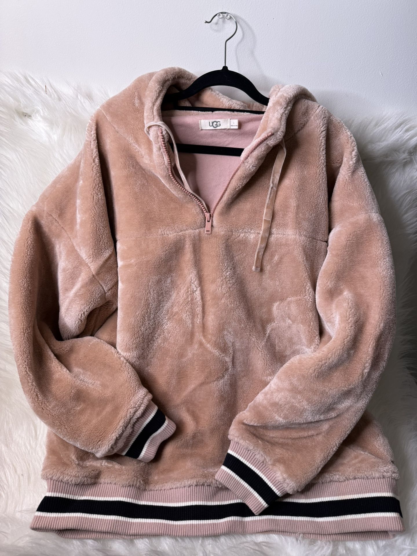 UGG Blush Pink Fleece Pullover Sweater Large 