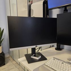 HP 24" Computer Monitor - Like New