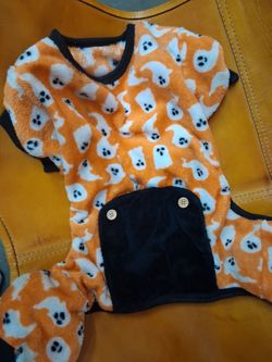 Pet clothes