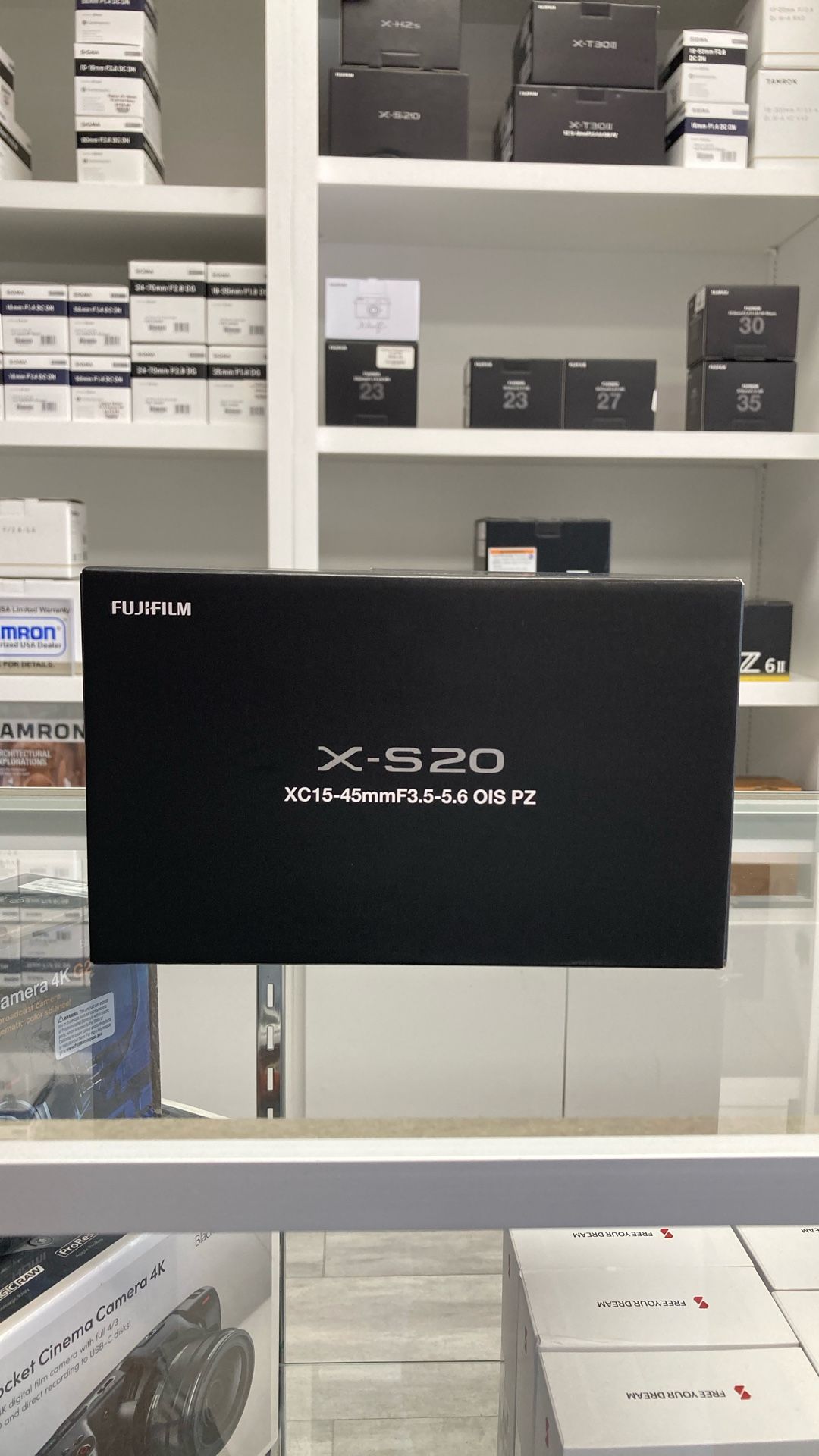 Fujifilm X-S20 With XC15-45mm (Black)