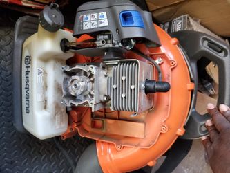 2 backpack leaf blowers for sale both need work