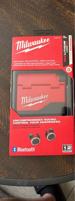 Milwaukee Bluetooth earbuds