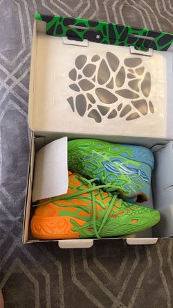 Boys shoes