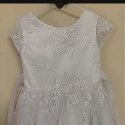 Girls Size 6, First communion Dress , Flower girl dress.