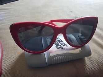 Woman's goodr Sunglasses