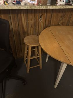 Round Breakfast Table With Fold Dine Sides