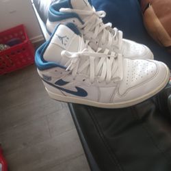 BOYS MICHAEL JORDANS SHOES