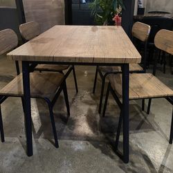 Dining Table Set  (1table +4chairs)
