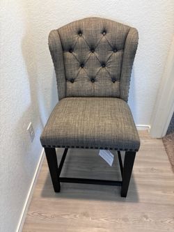 Brand New Ashley s Jeanette Counter Height Bar Stool/chair